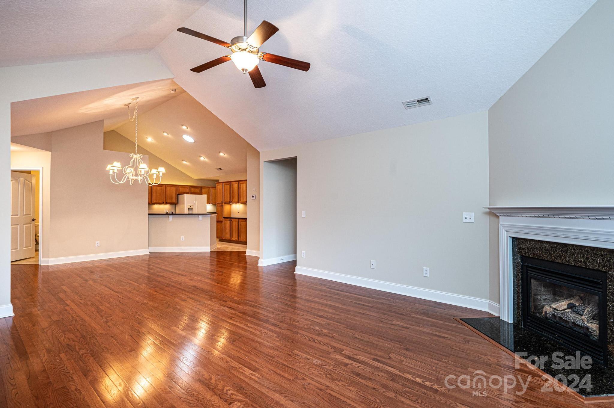 Wynnshire Ridge - Residential