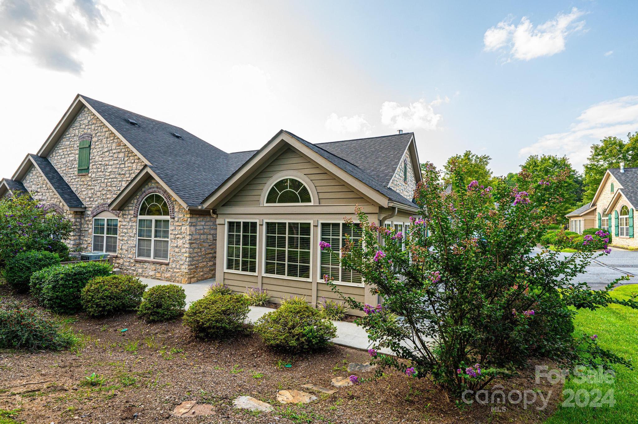 Wynnshire Ridge - Residential