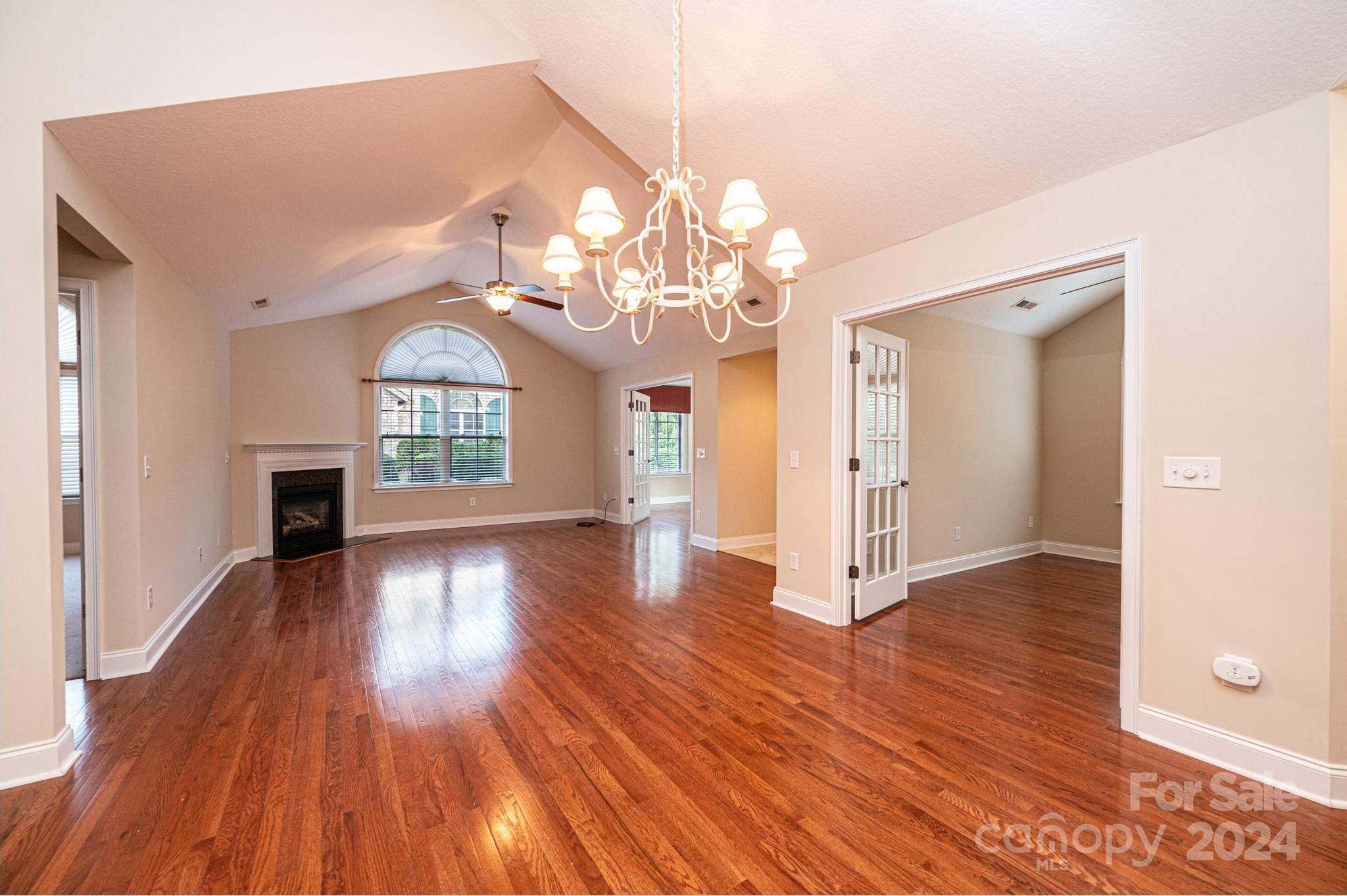 Wynnshire Ridge - Residential