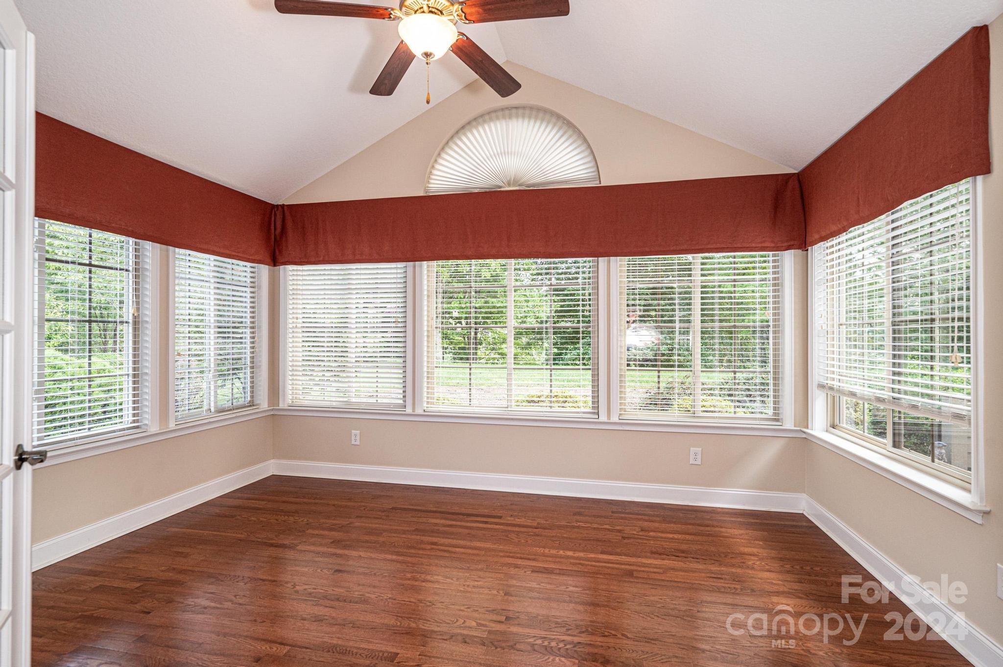 Wynnshire Ridge - Residential