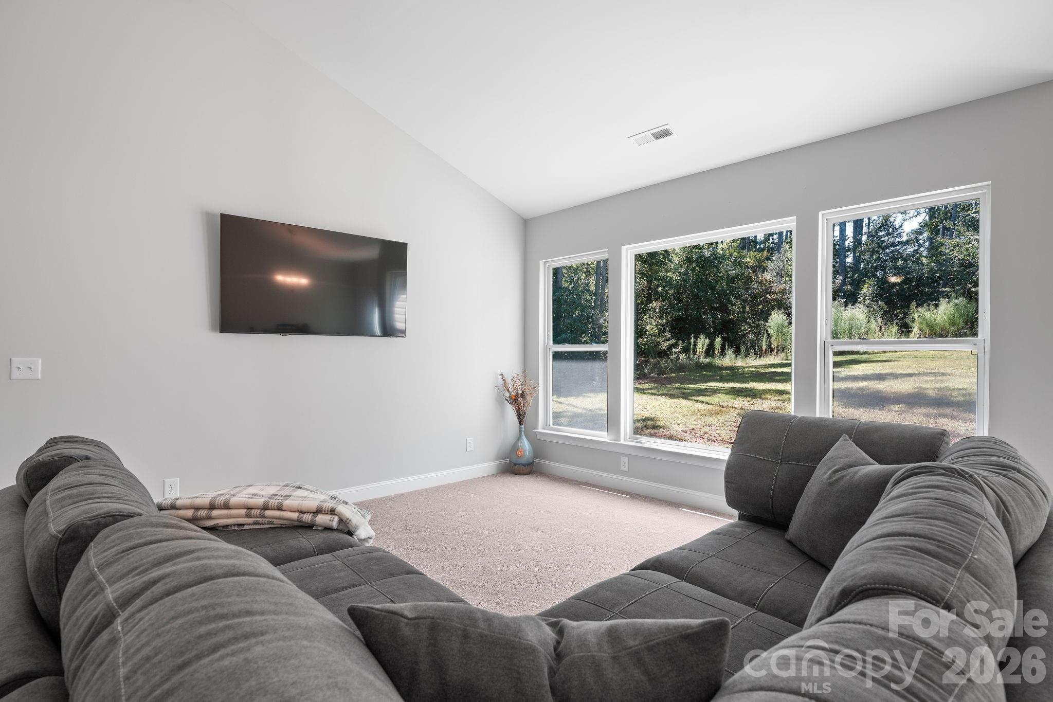 4903 Rio De Luna None