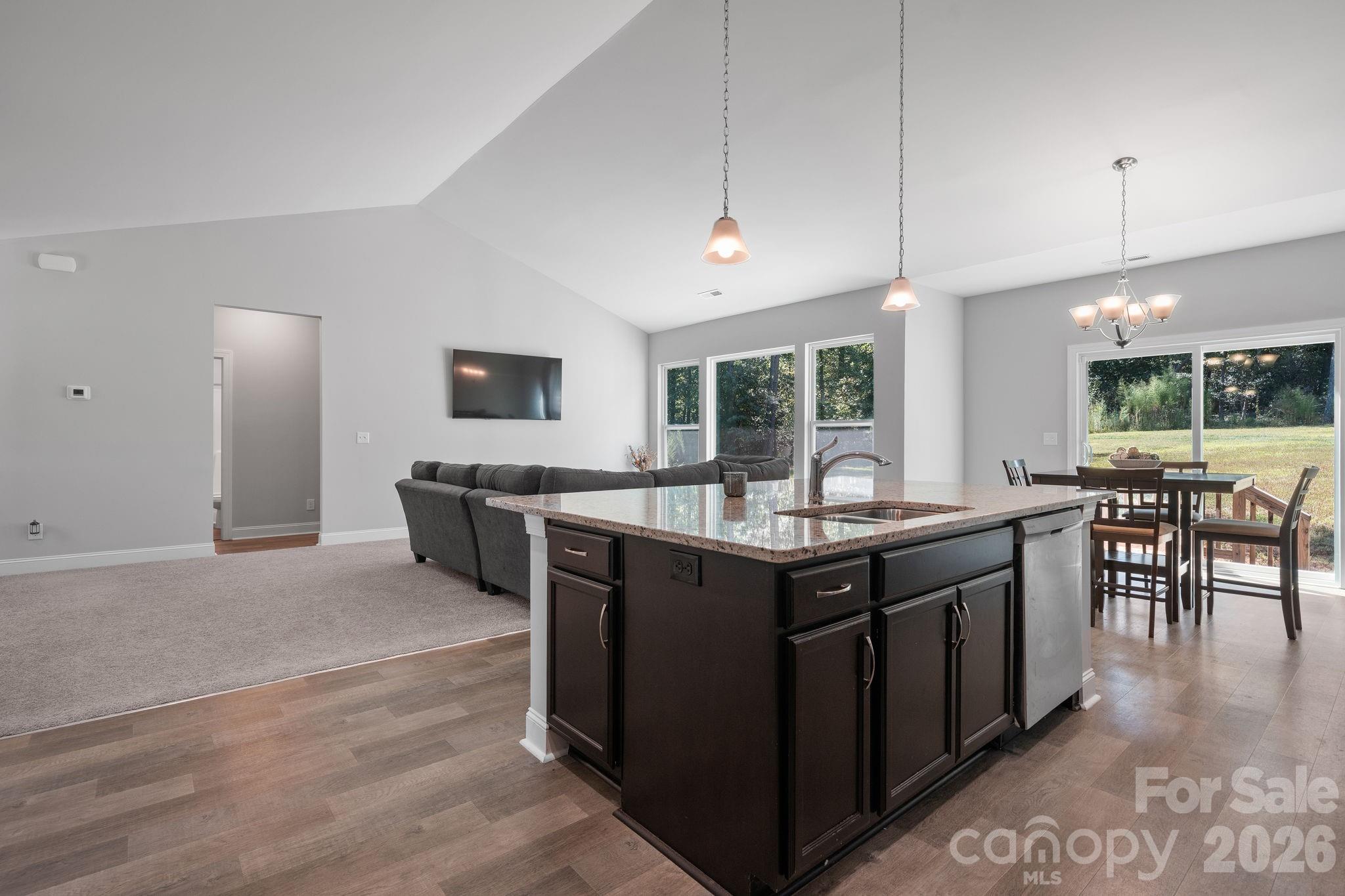 4903 Rio De Luna None