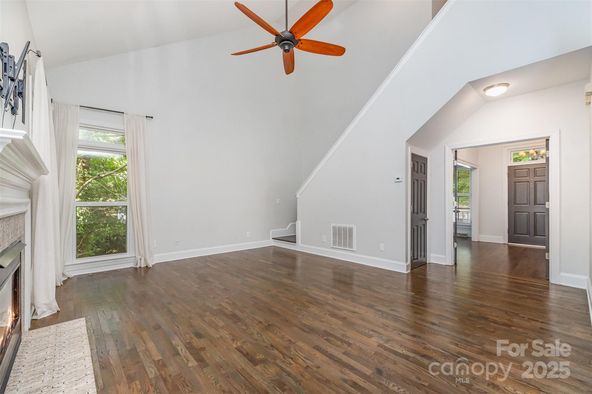 Beverly Crest - Residential