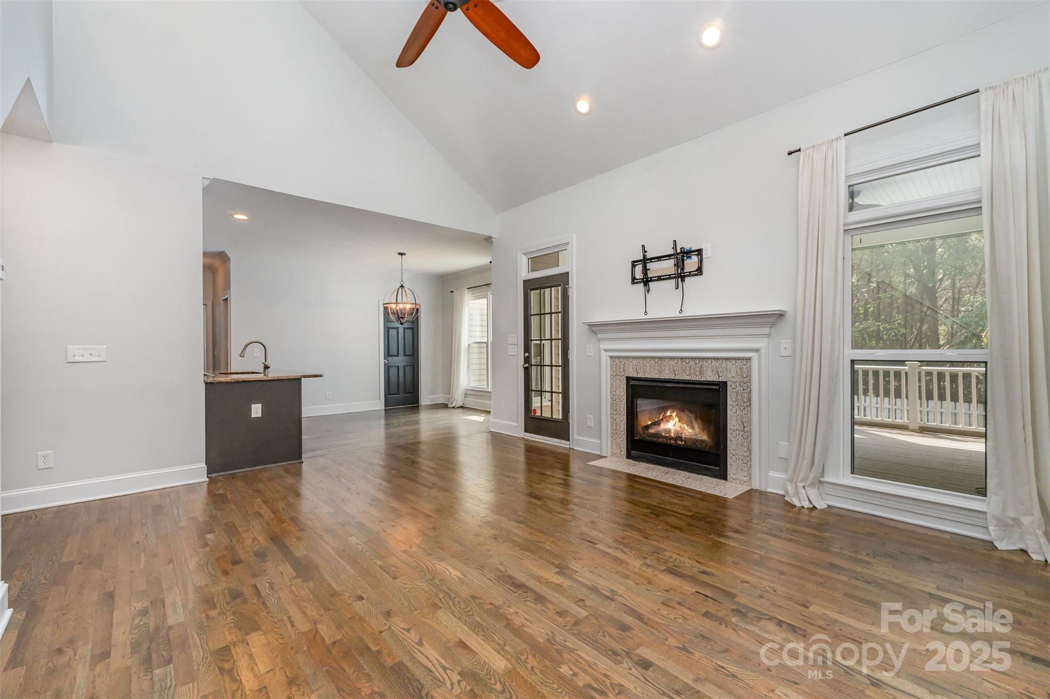 Beverly Crest - Residential