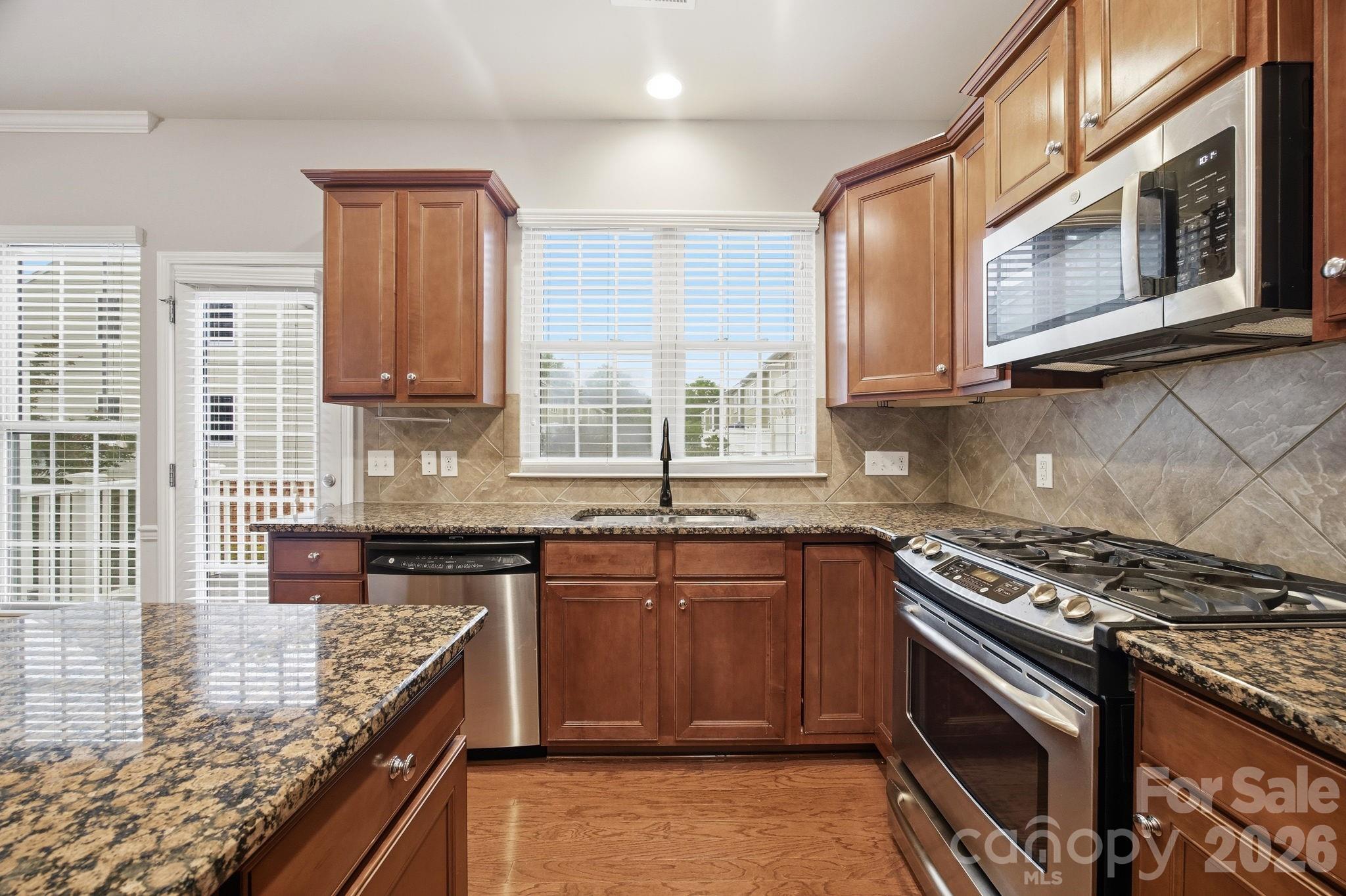 645 Sixth Baxter Crossing