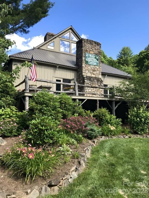 Wolf Laurel - Residential