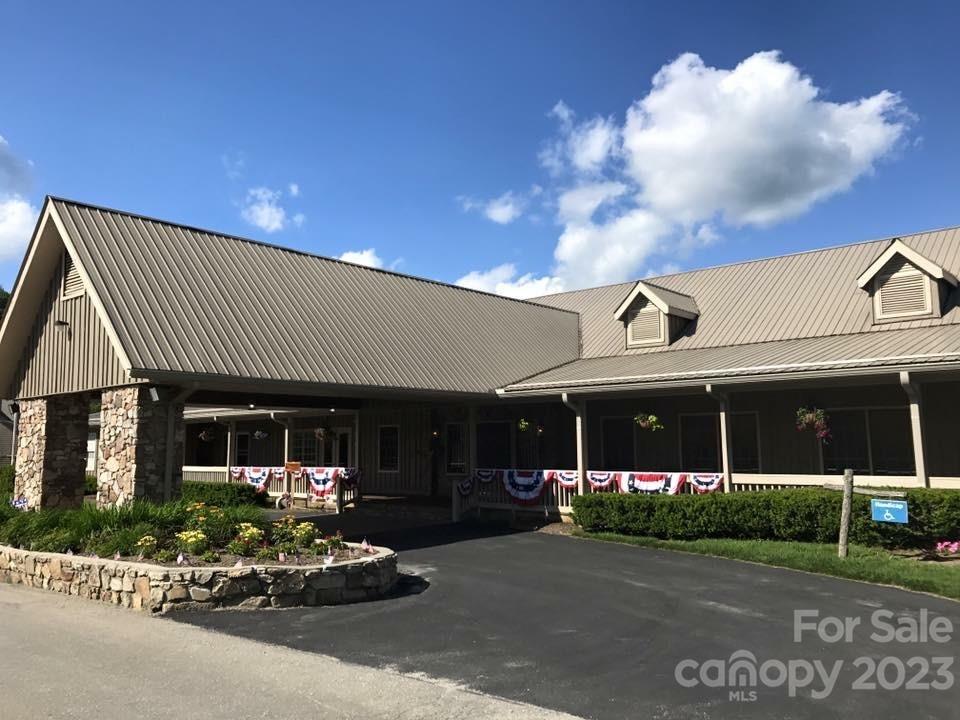 Wolf Laurel - Residential