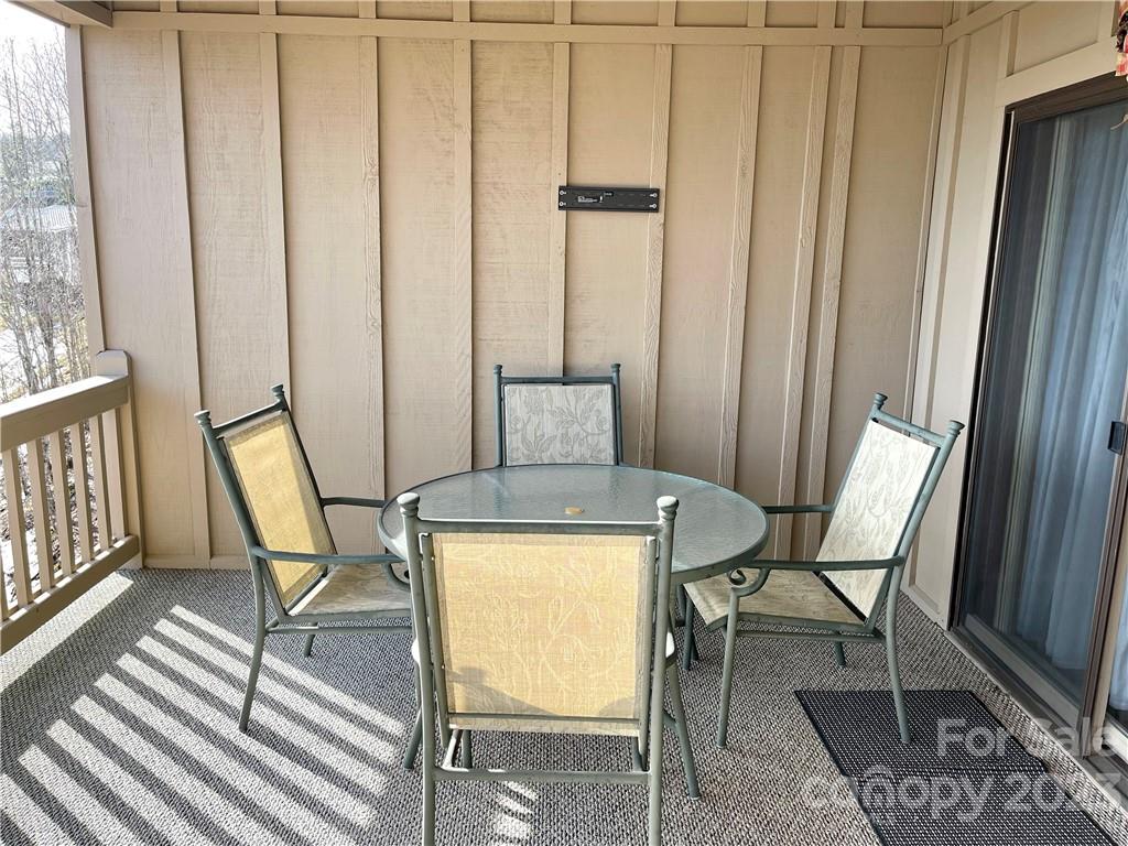 Wolf Laurel - Residential