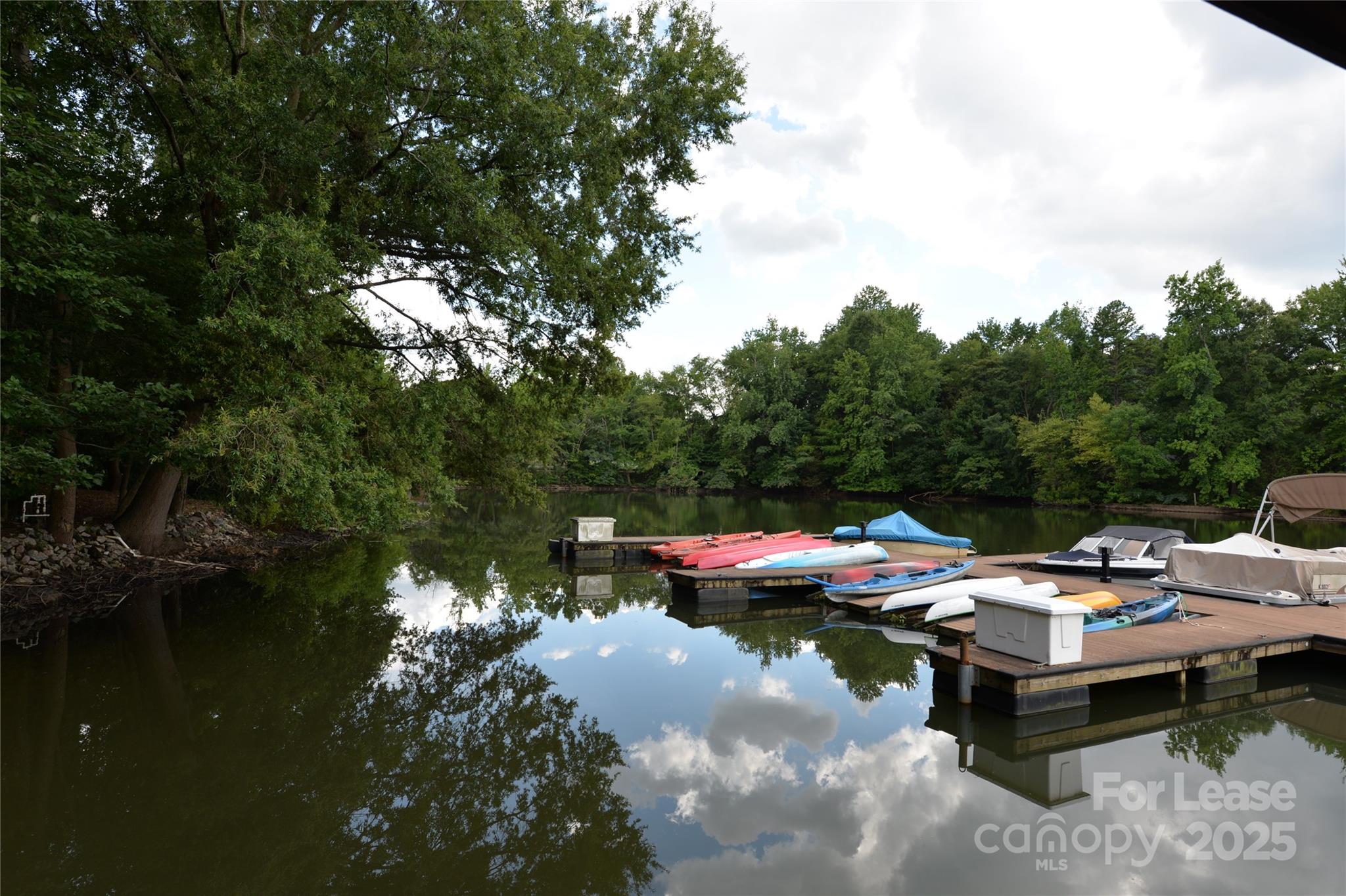 LAKE DAVIDSON - Residential Lease