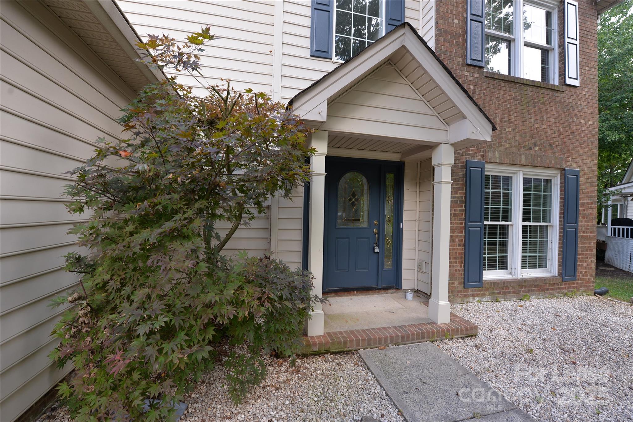 LAKE DAVIDSON - Residential Lease