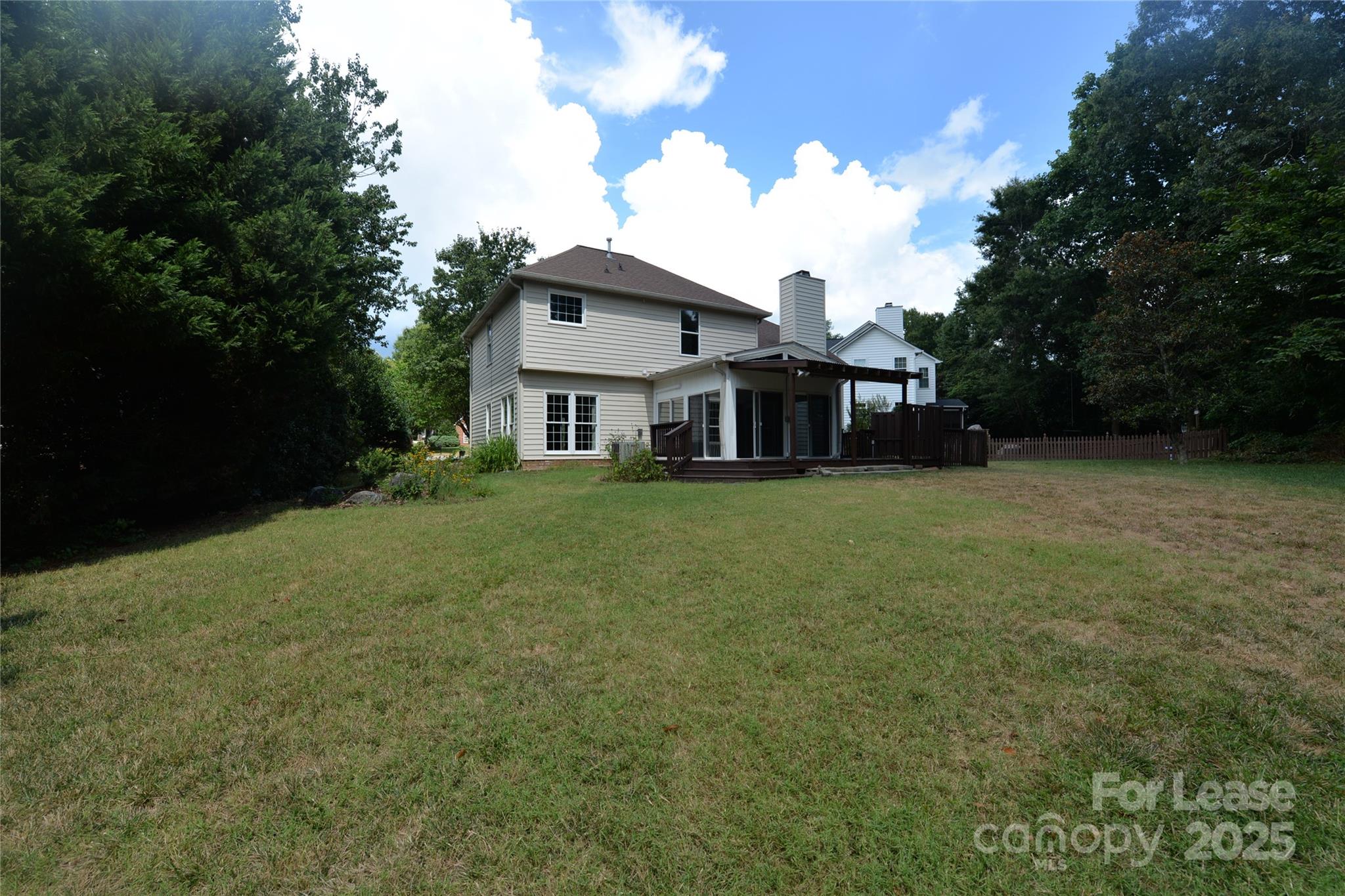 LAKE DAVIDSON - Residential Lease