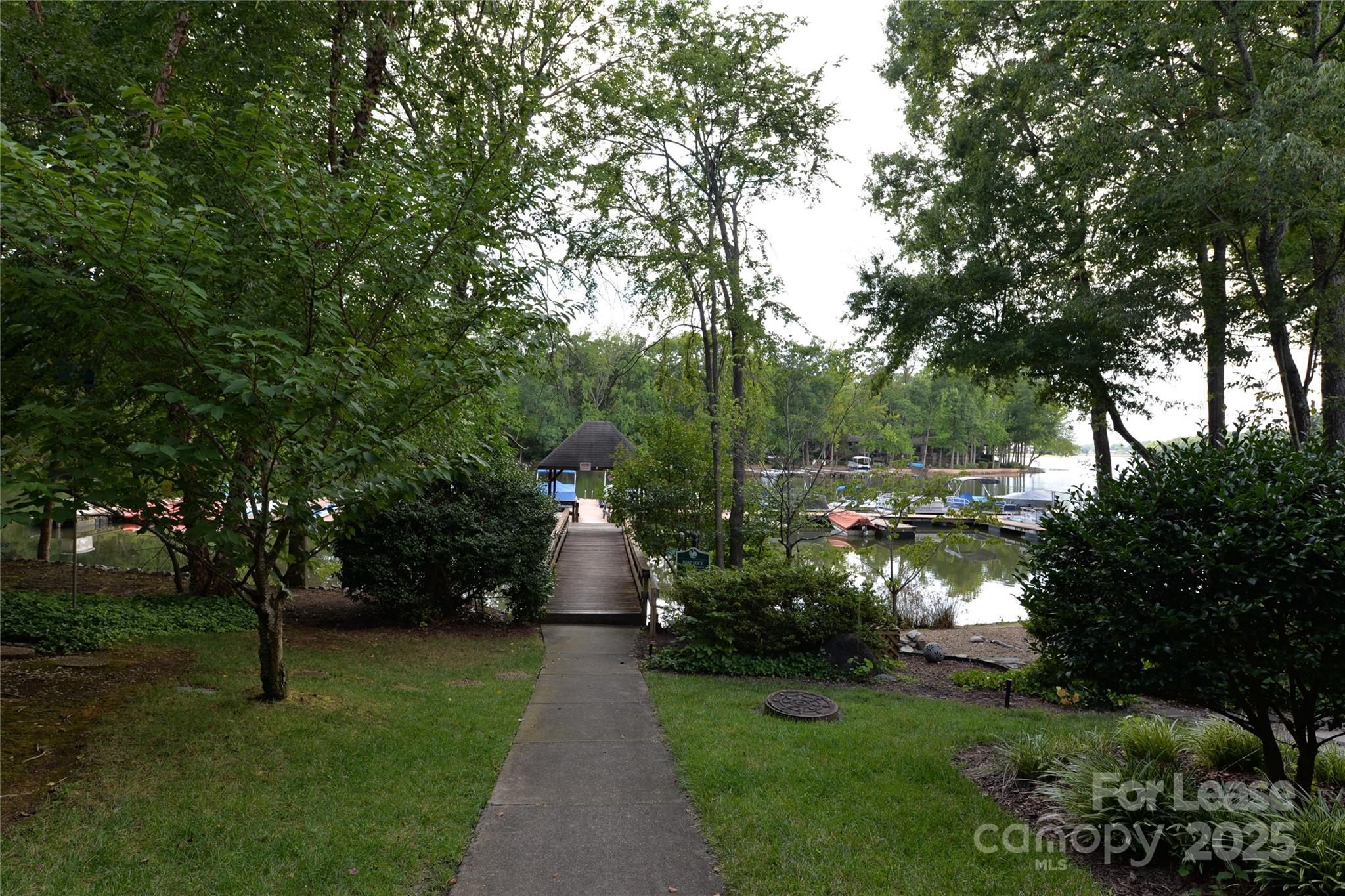 LAKE DAVIDSON - Residential Lease