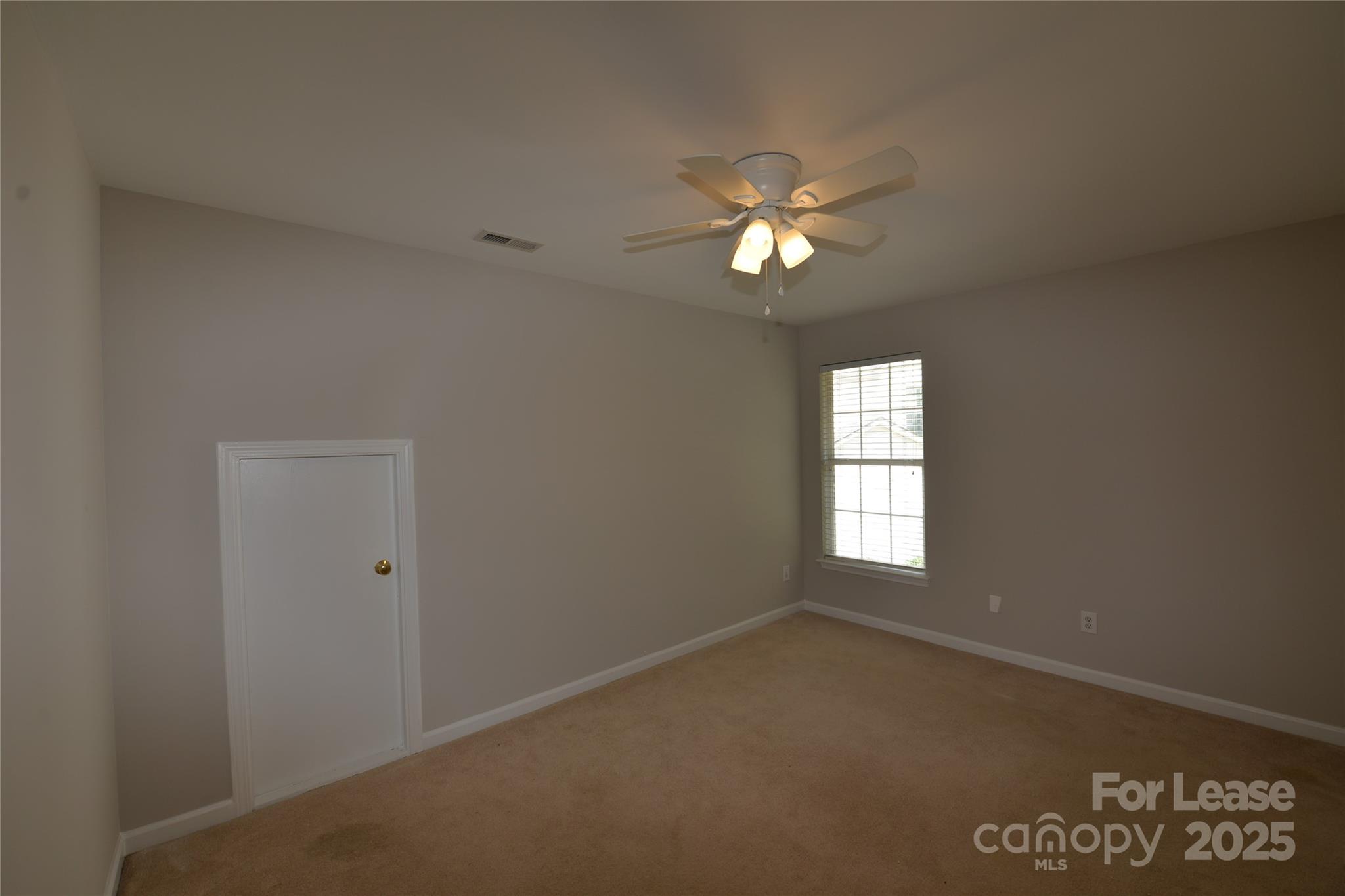 LAKE DAVIDSON - Residential Lease