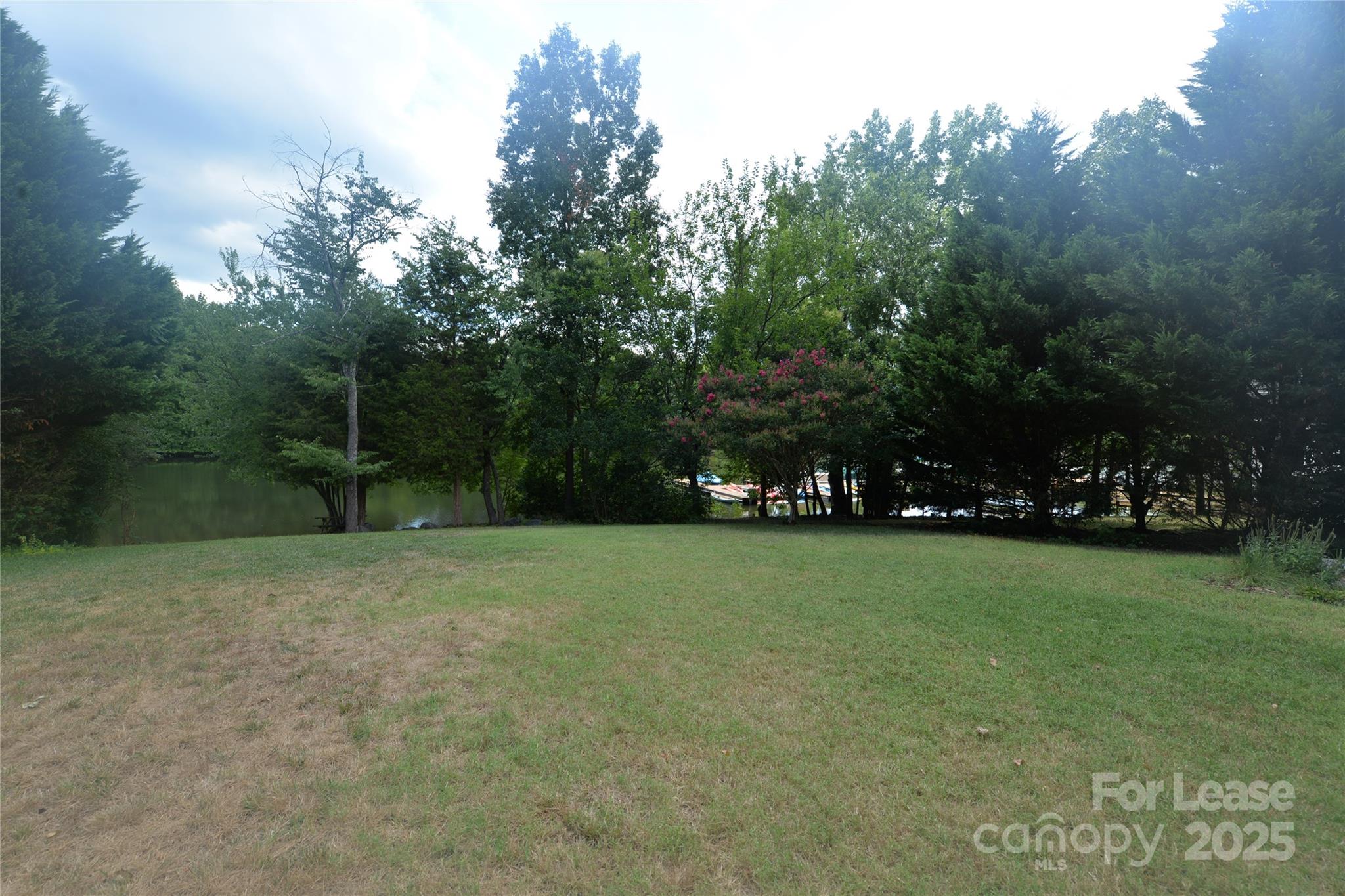 LAKE DAVIDSON - Residential Lease