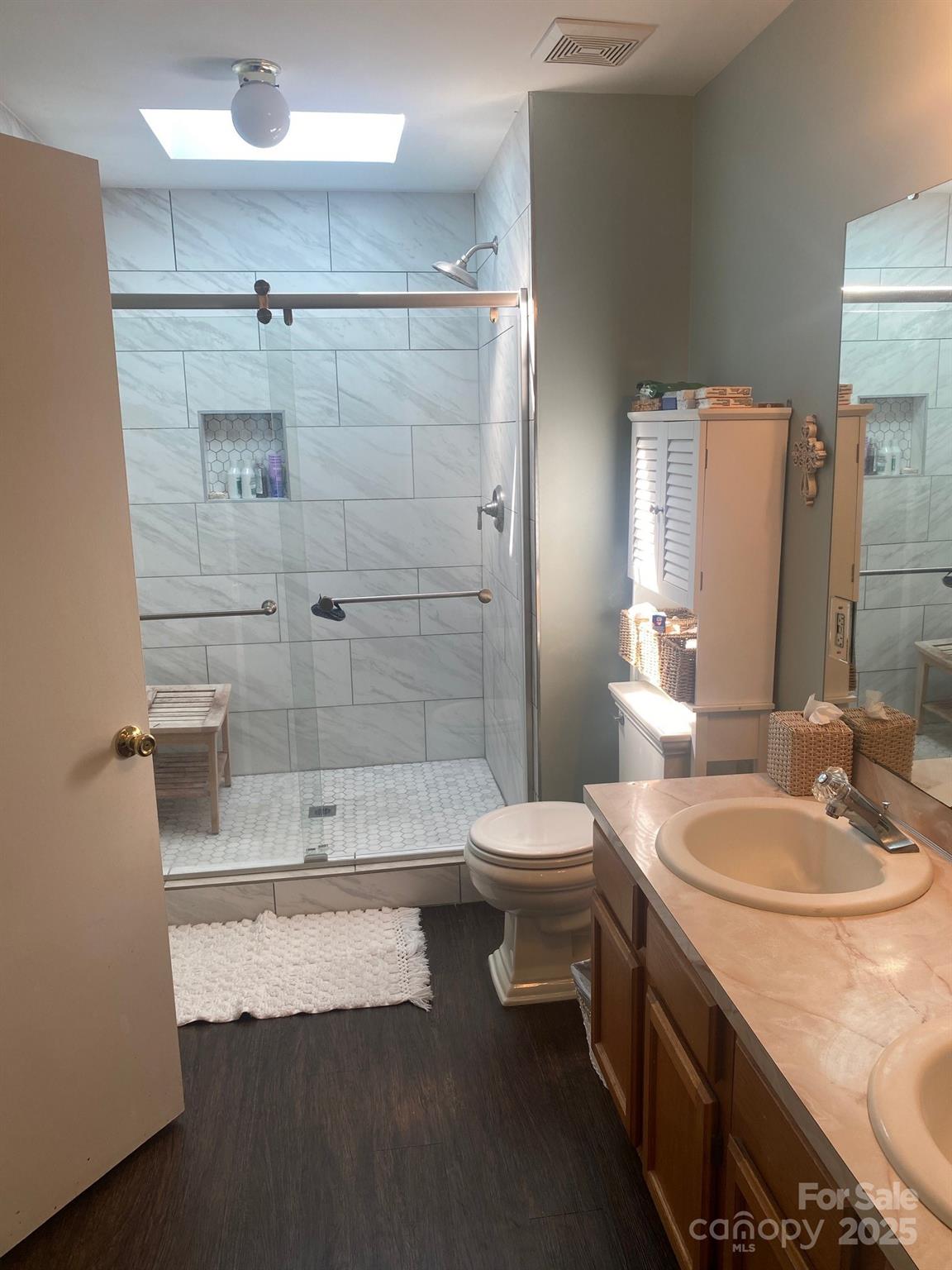 Glenwood Manor - Residential