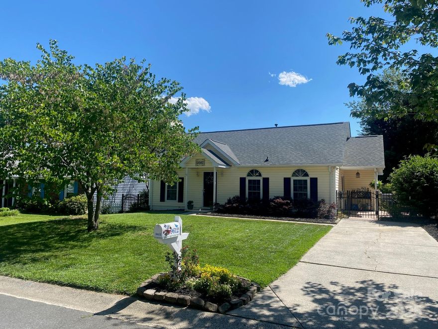 Stop by and check out this adorable home sitting on a cul-de-sac street.  This home offers just the right amount of space on a one level floor.  The owner has taken very good care of the home and is ready for their next adventure.  The kitchen offers a bay window view that overlooks the dining area and a full view of the living room.  The bedrooms are spacious with ample sunlight.  You will find it troubling to decide which outdoor seating area, you will want to sit down and relax at, because there are two patios that offer amble room for outdoor furniture and lots of plant friends.