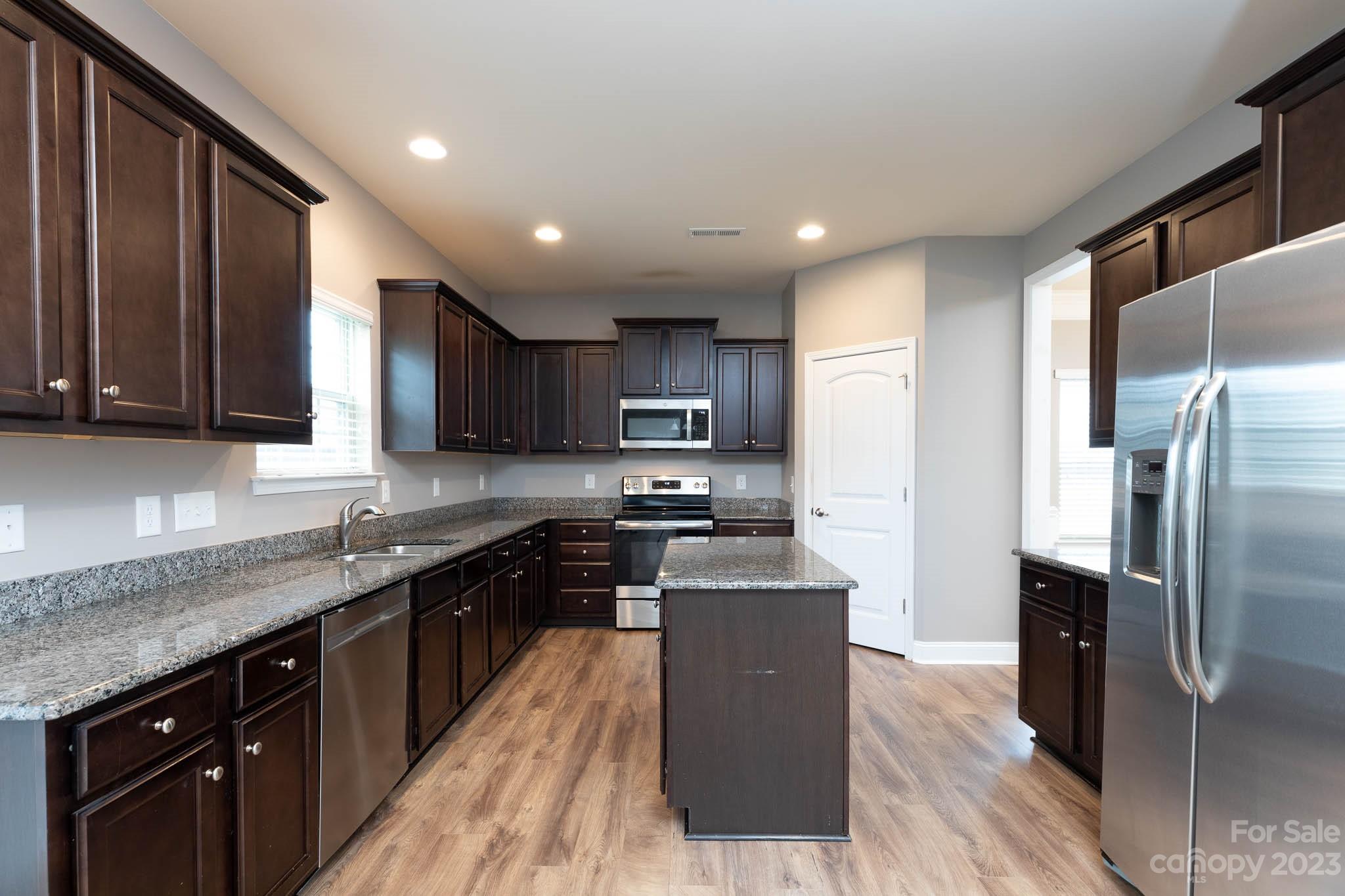 Walkers Ridge - Residential