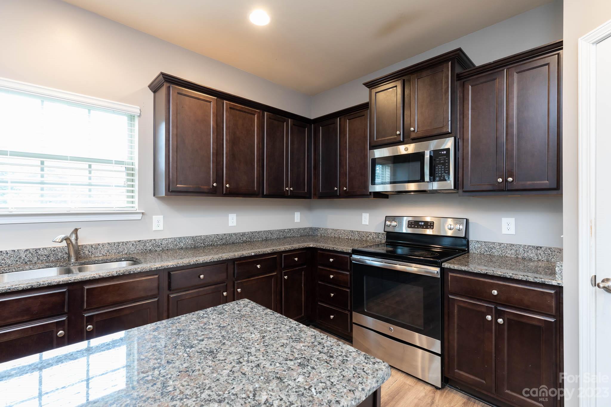 Walkers Ridge - Residential