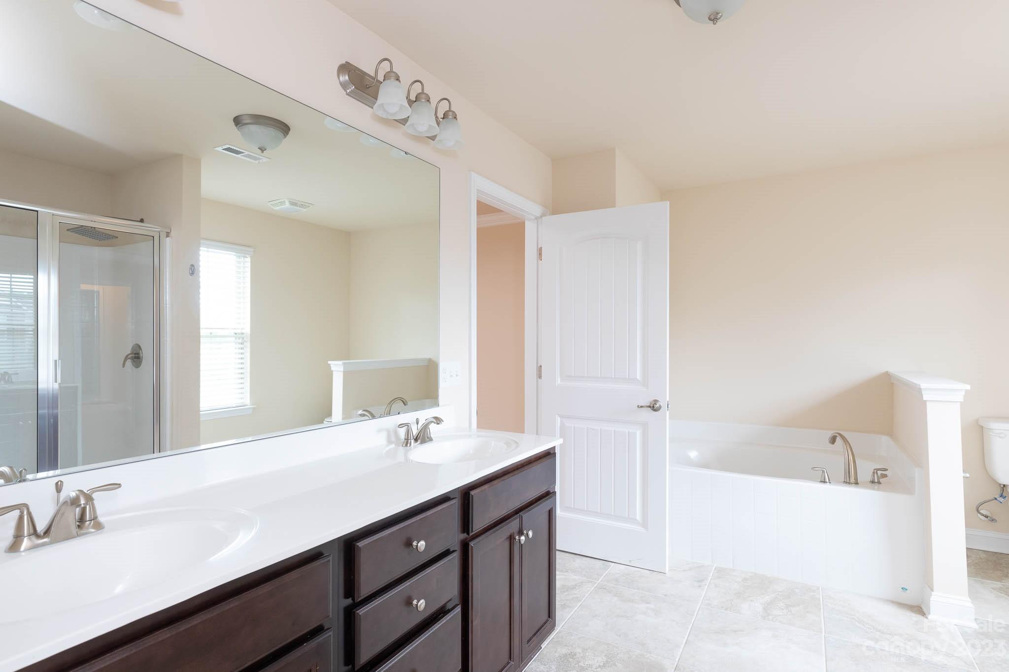 Walkers Ridge - Residential