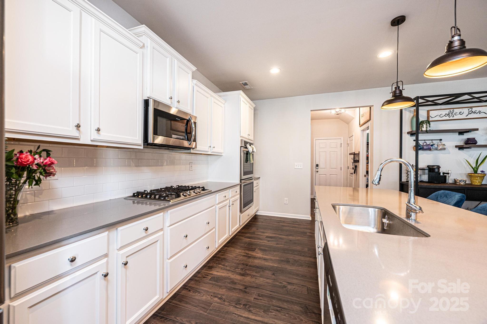 Denver, North Carolina 28037, United States, 4 Bedrooms Bedrooms, ,3 BathroomsBathrooms,Residential,Active,28230