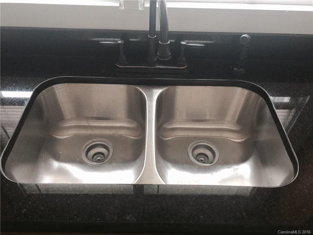 Royal Oaks - Residential Lease