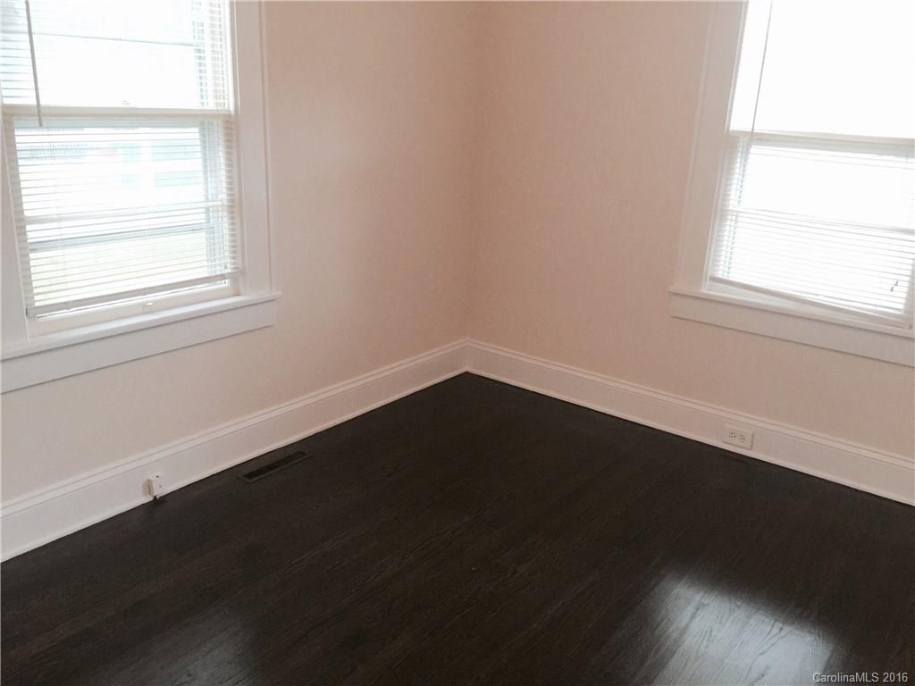 Royal Oaks - Residential Lease