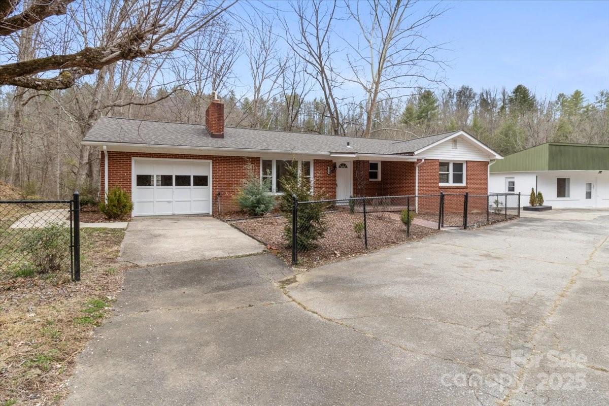 2599/2611 Old Mars Hill Highway