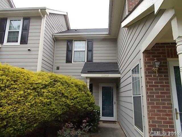 Photo 1 of 4 — 2840 Iron Gate Lane 2840, Charlotte, NC 28212