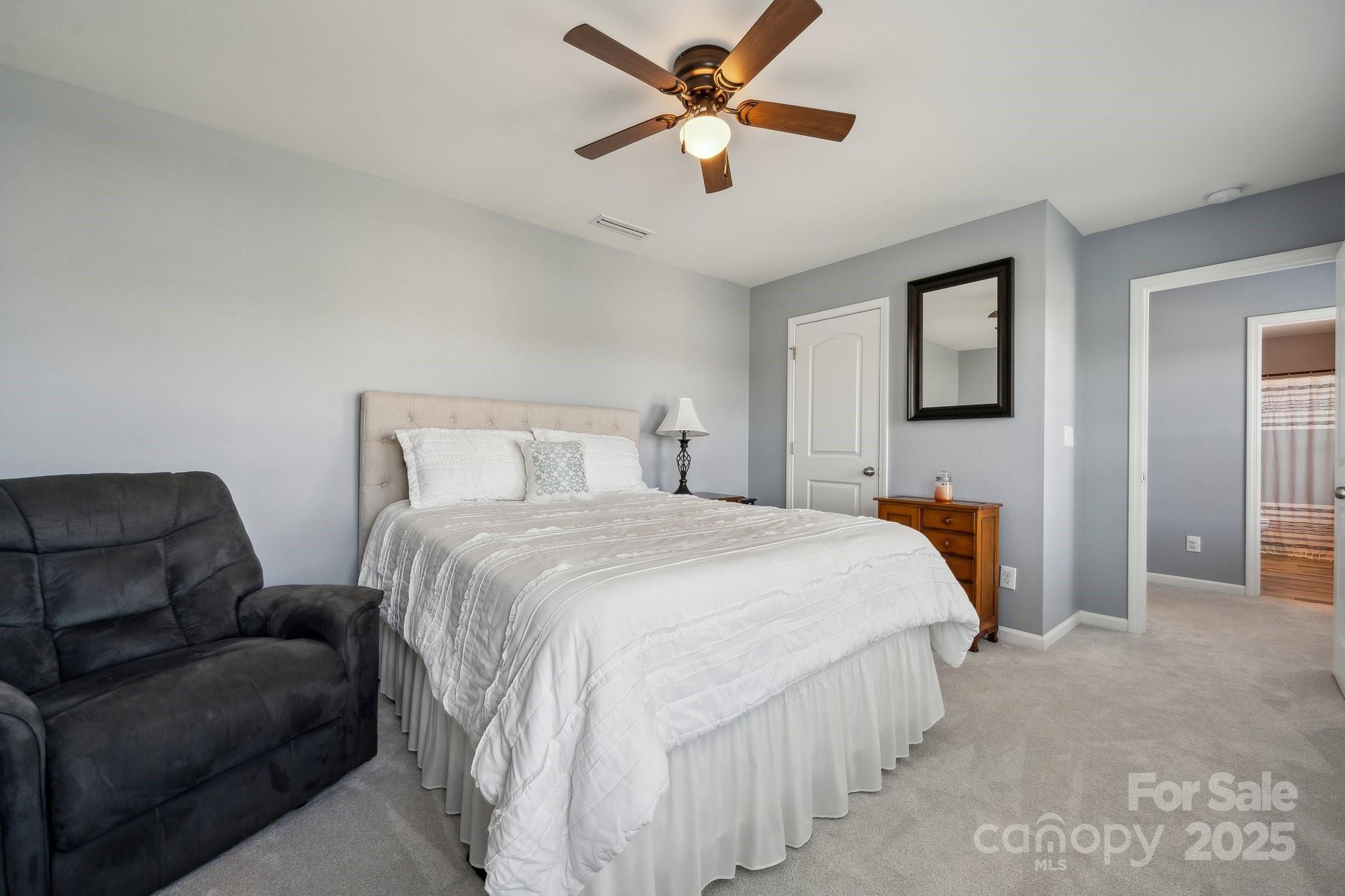 Newport Lakes - Residential