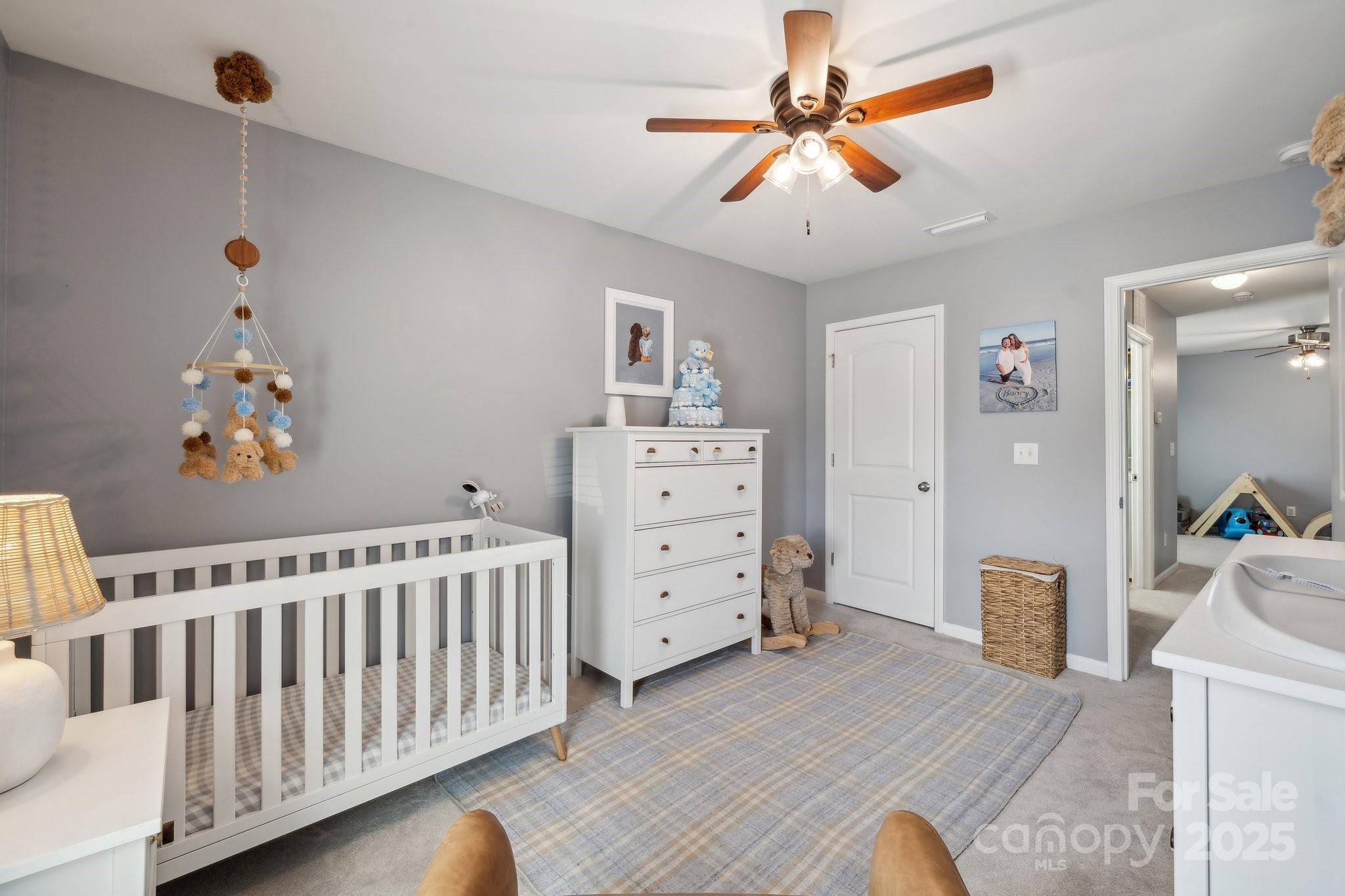 Newport Lakes - Residential