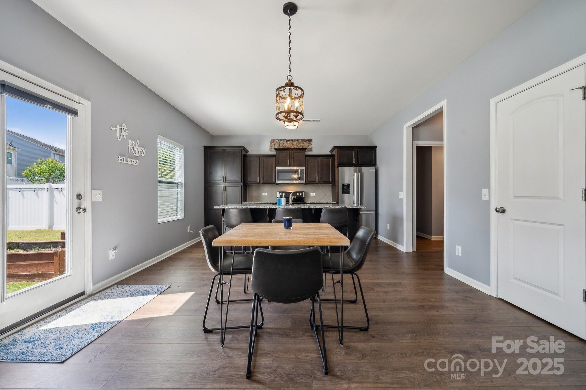 Newport Lakes - Residential