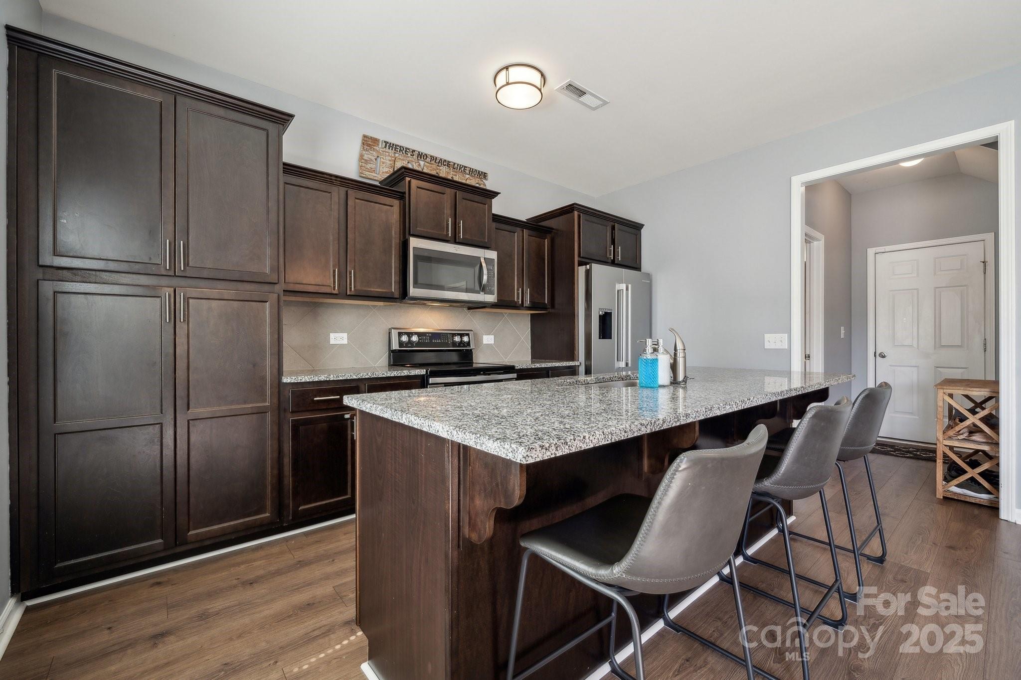 Newport Lakes - Residential