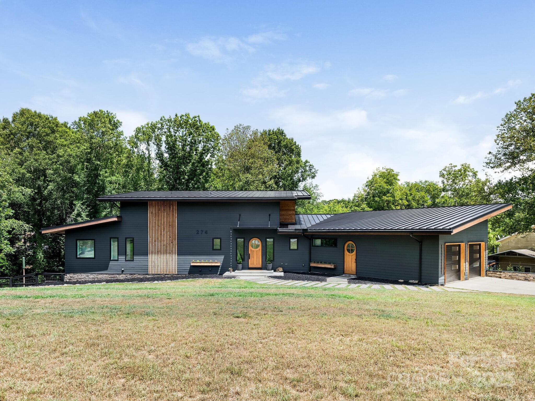 Idlewood Harbor - Residential