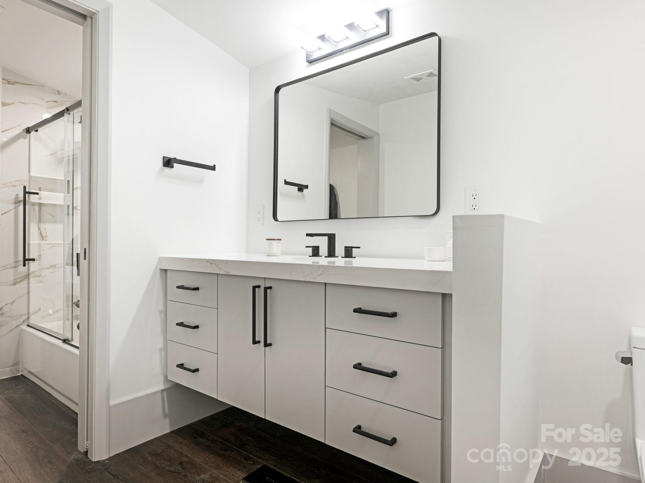 Idlewood Harbor - Residential