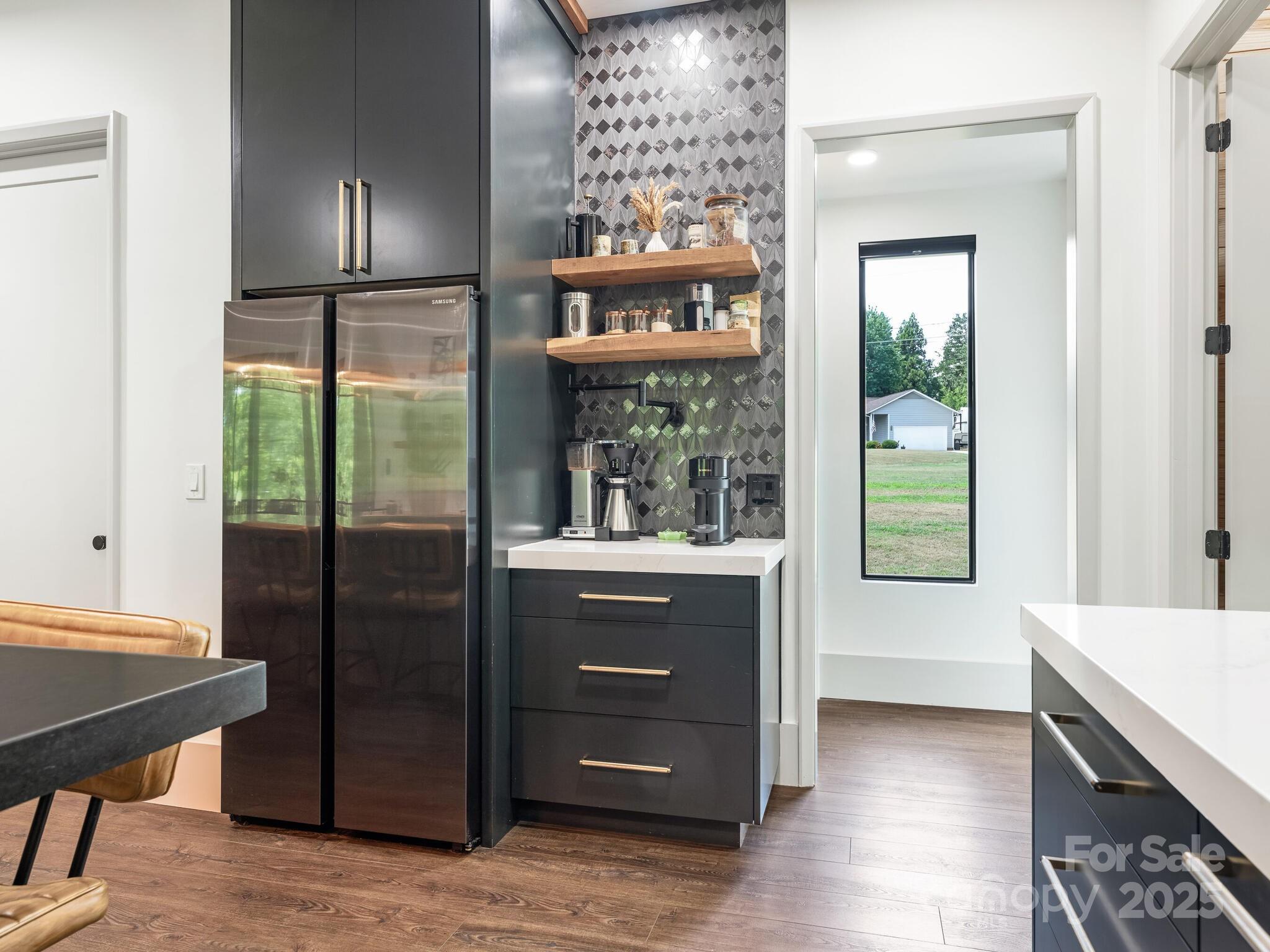 Idlewood Harbor - Residential