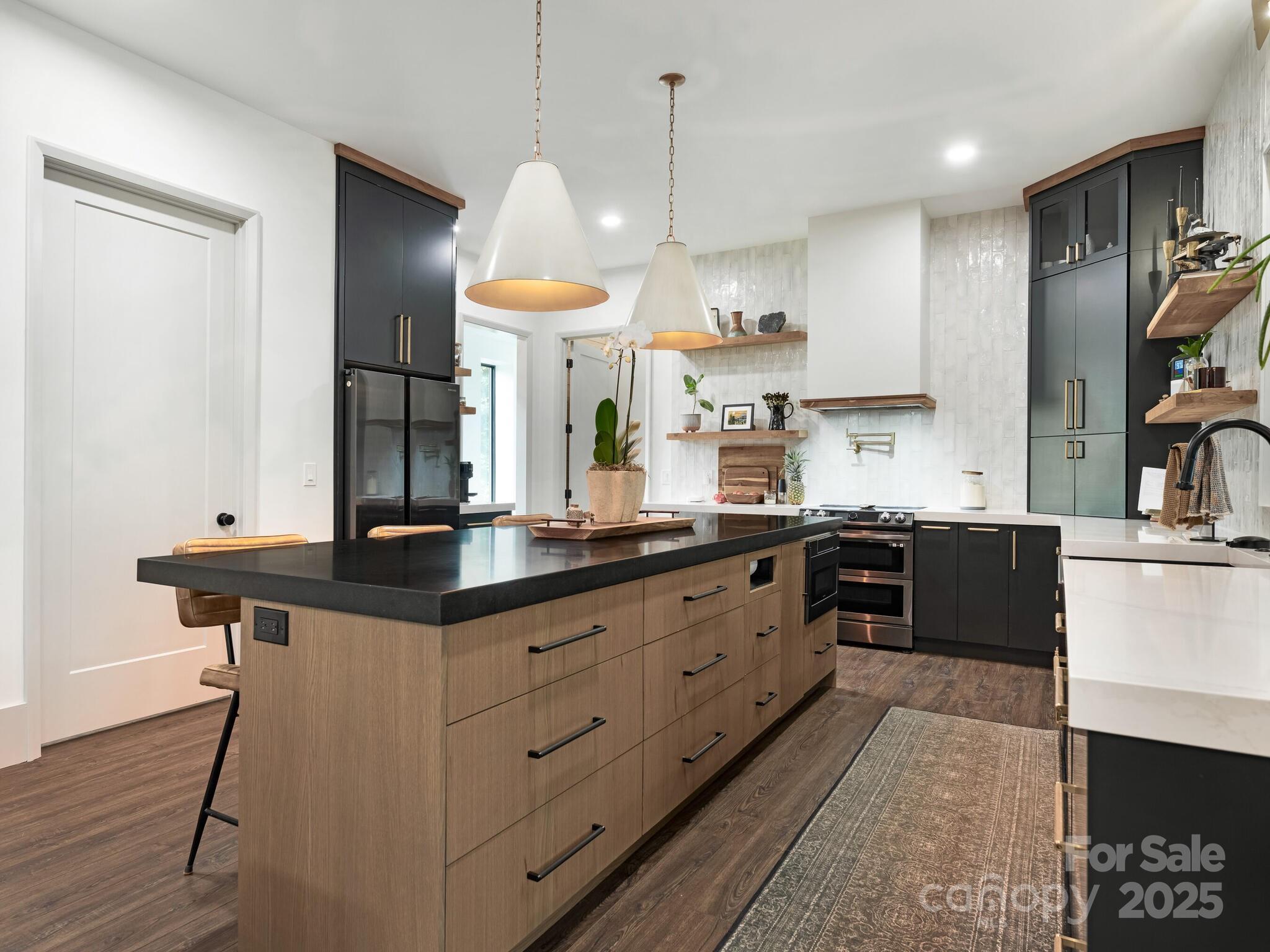 Idlewood Harbor - Residential