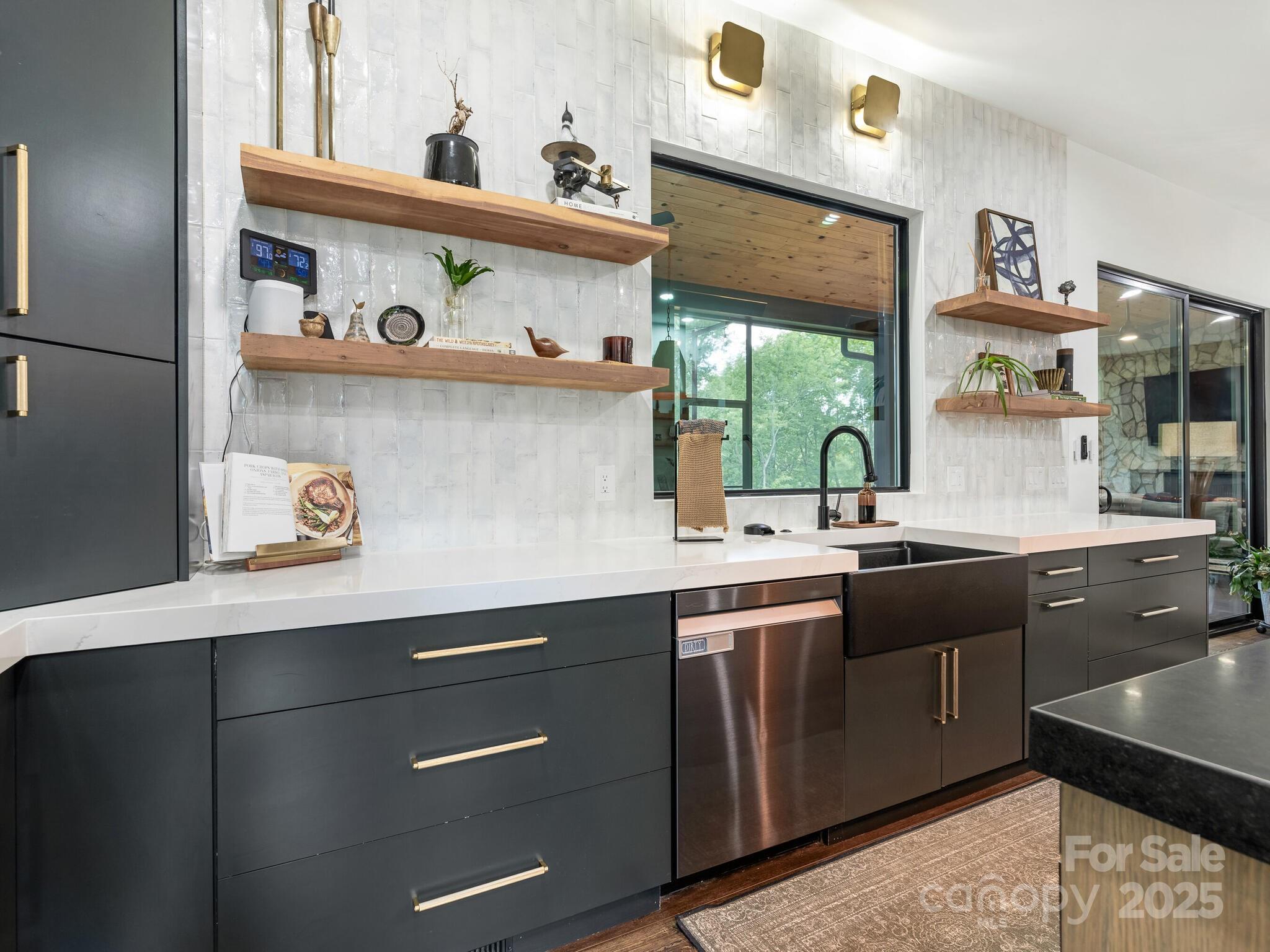 Idlewood Harbor - Residential