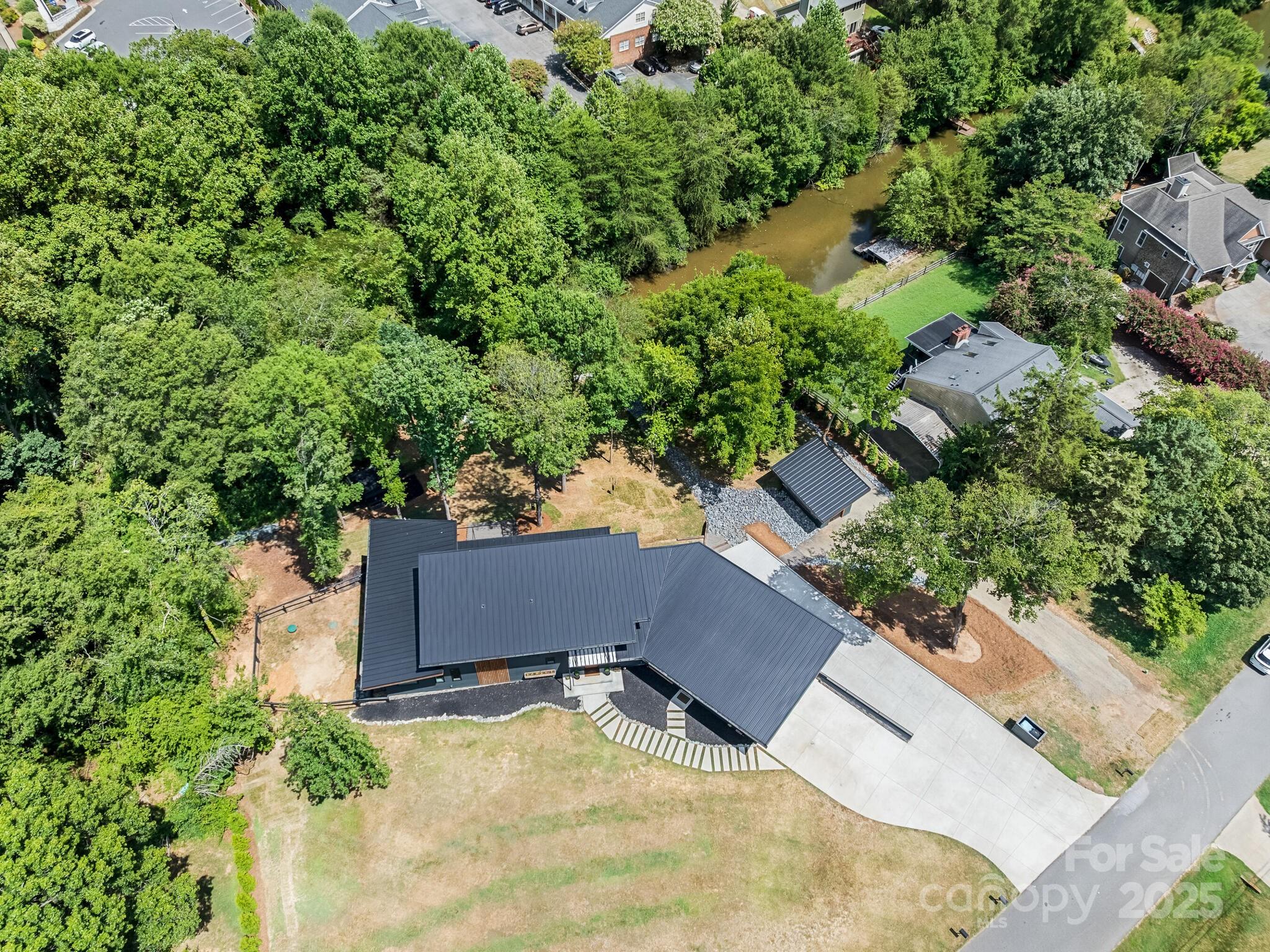 Idlewood Harbor - Residential