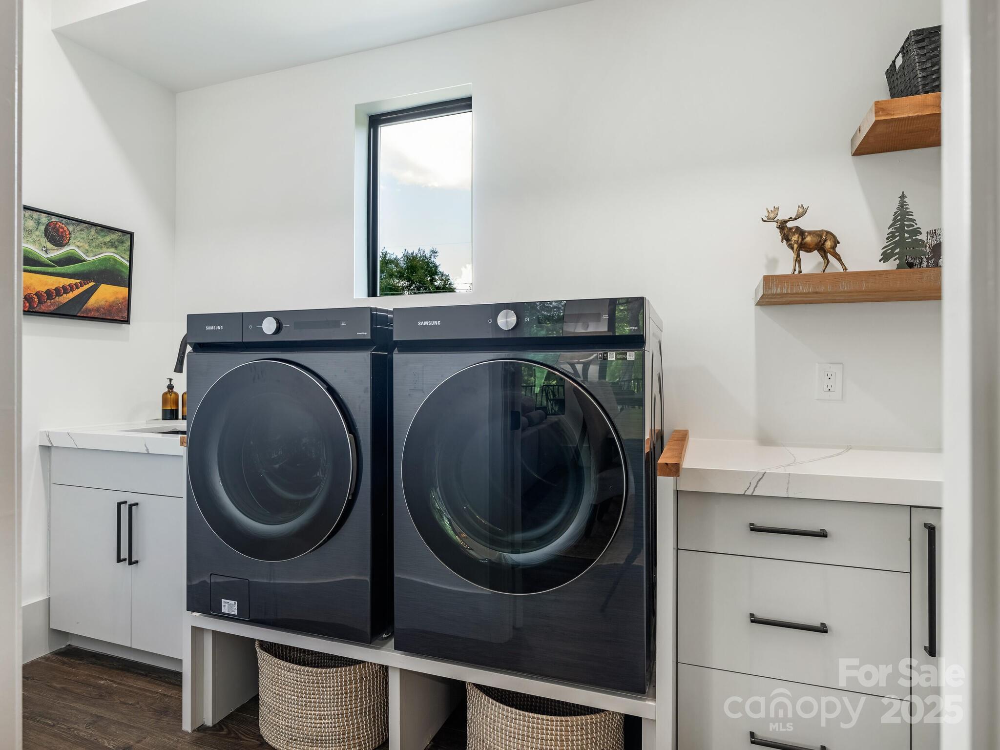 Idlewood Harbor - Residential