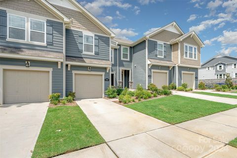 A home in Huntersville