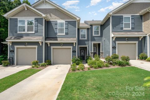 A home in Huntersville