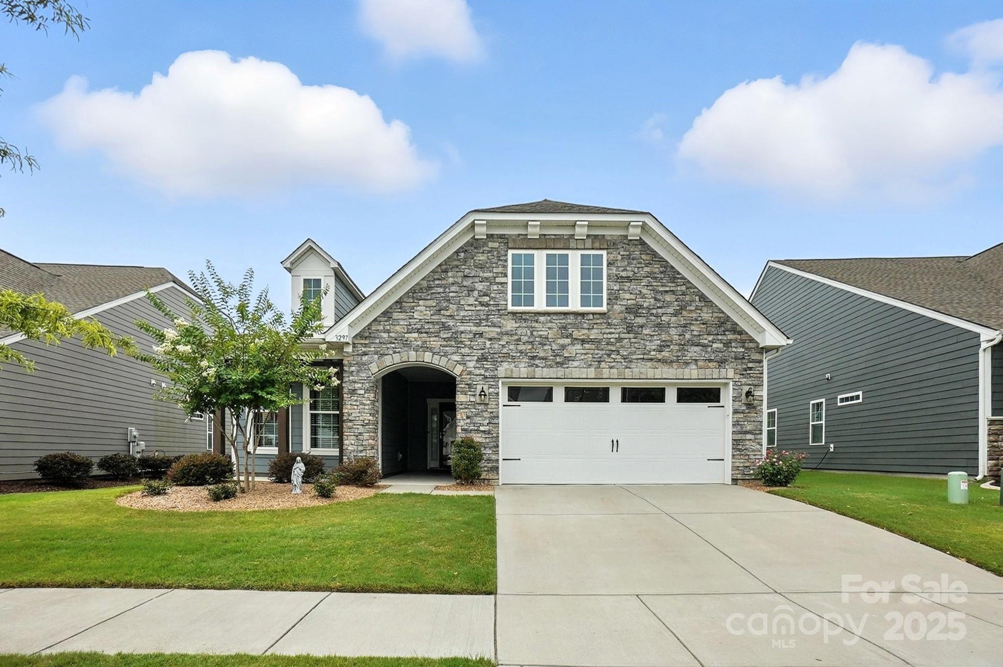 3297 Oliver Stanley Trail