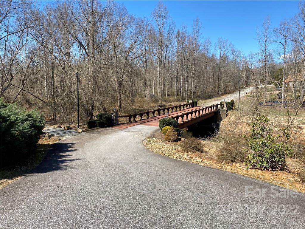 000 Bridge Lane 42