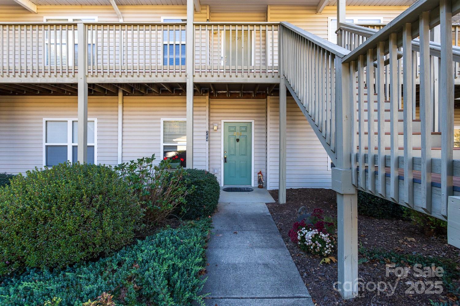 204 Carrington Place