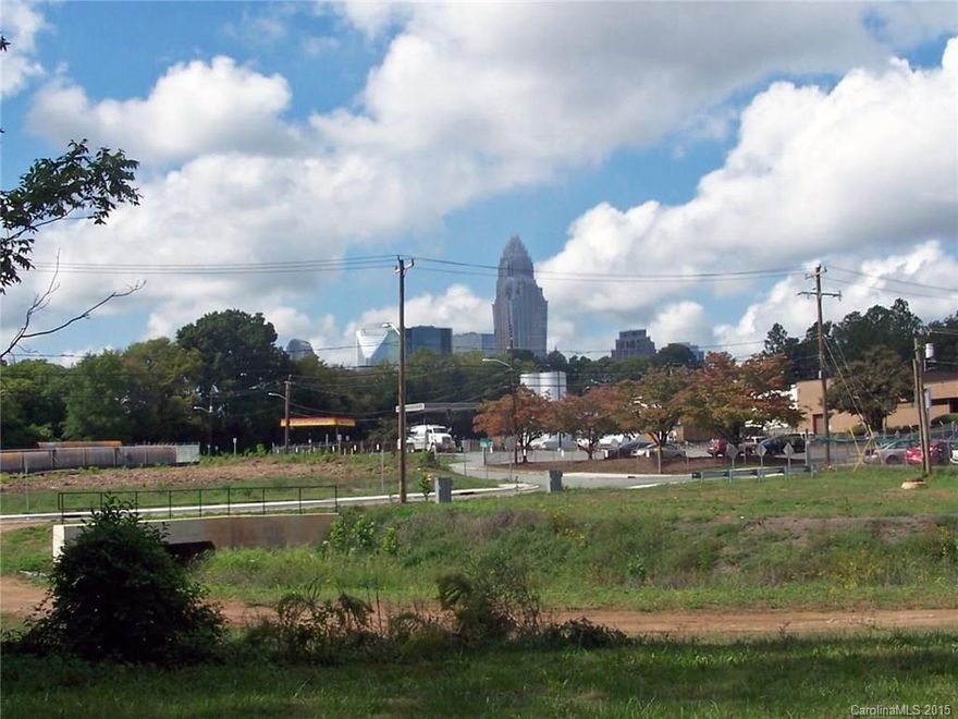 Awesome lot in the "hot" Belmont neighborhood with year round skyline views of uptown. Quiet, dead end street with great access to uptown and the light rail. One block to the Little Sugar Creek Greenway. Small creek borders the left side of the property and a small strip at the front corner is in the flood zone but would not hinder development. One block from North Davidson with quick access to NoDa. This one will surprise you!