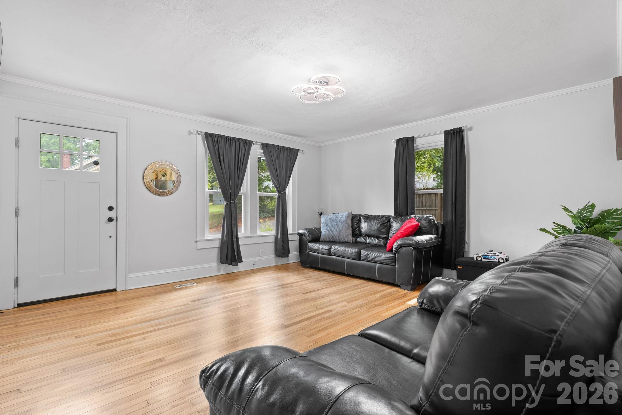 331 5th Avenue SE