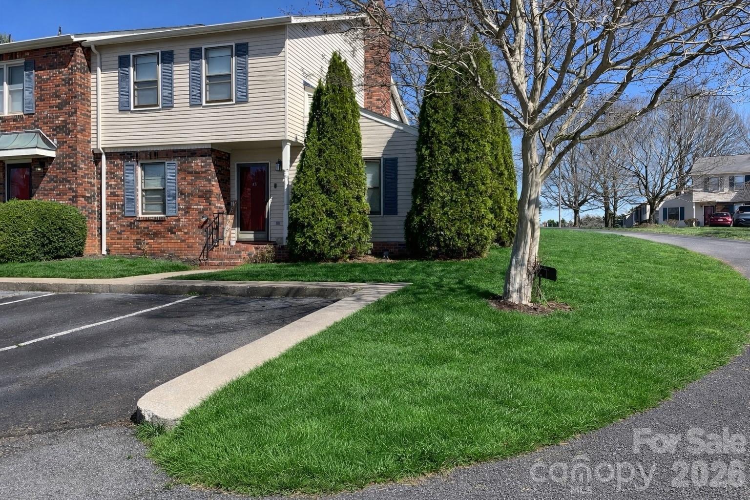 WESTMINISTER PARK - Residential