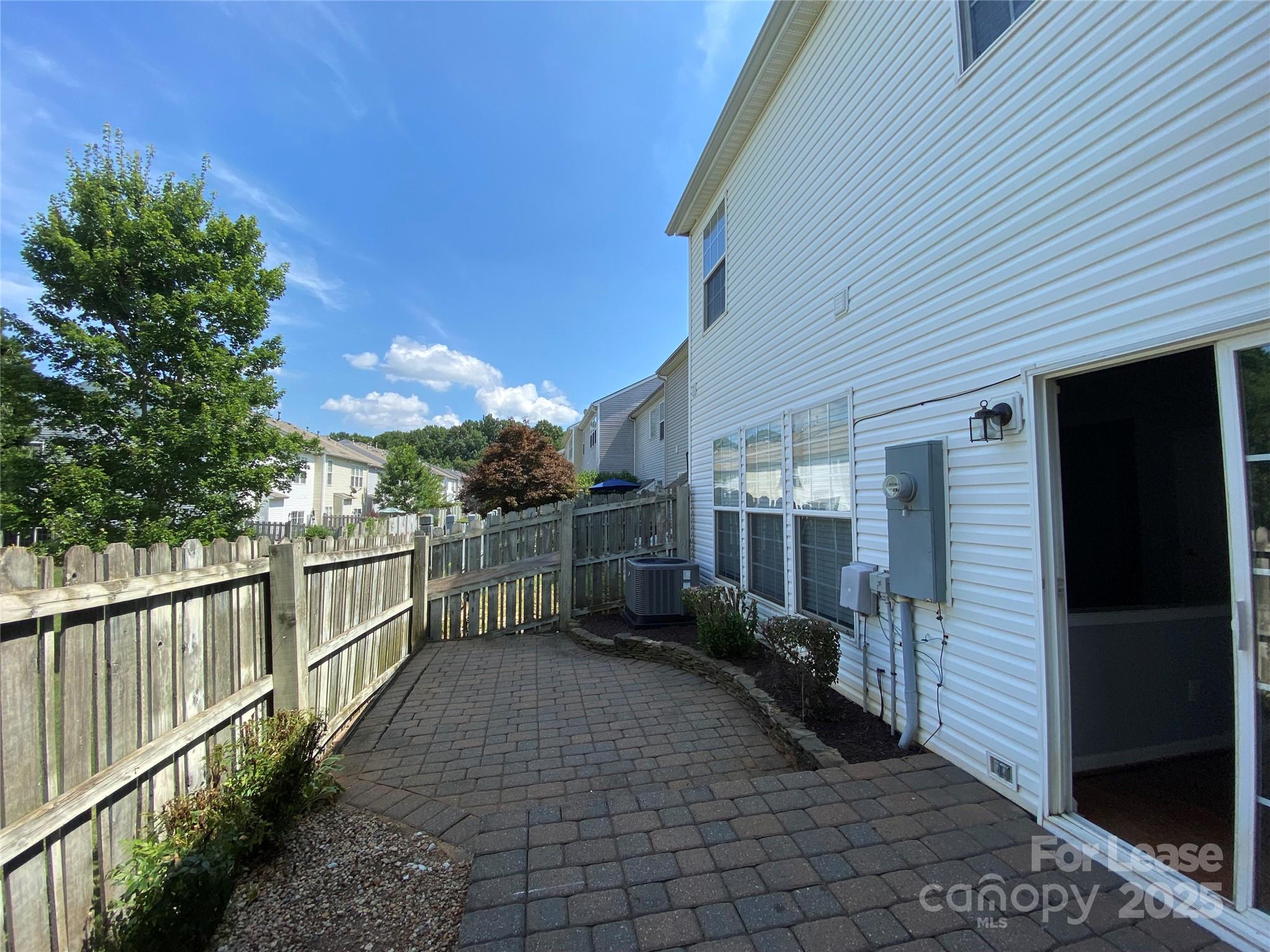 Reavencrest - Residential Lease