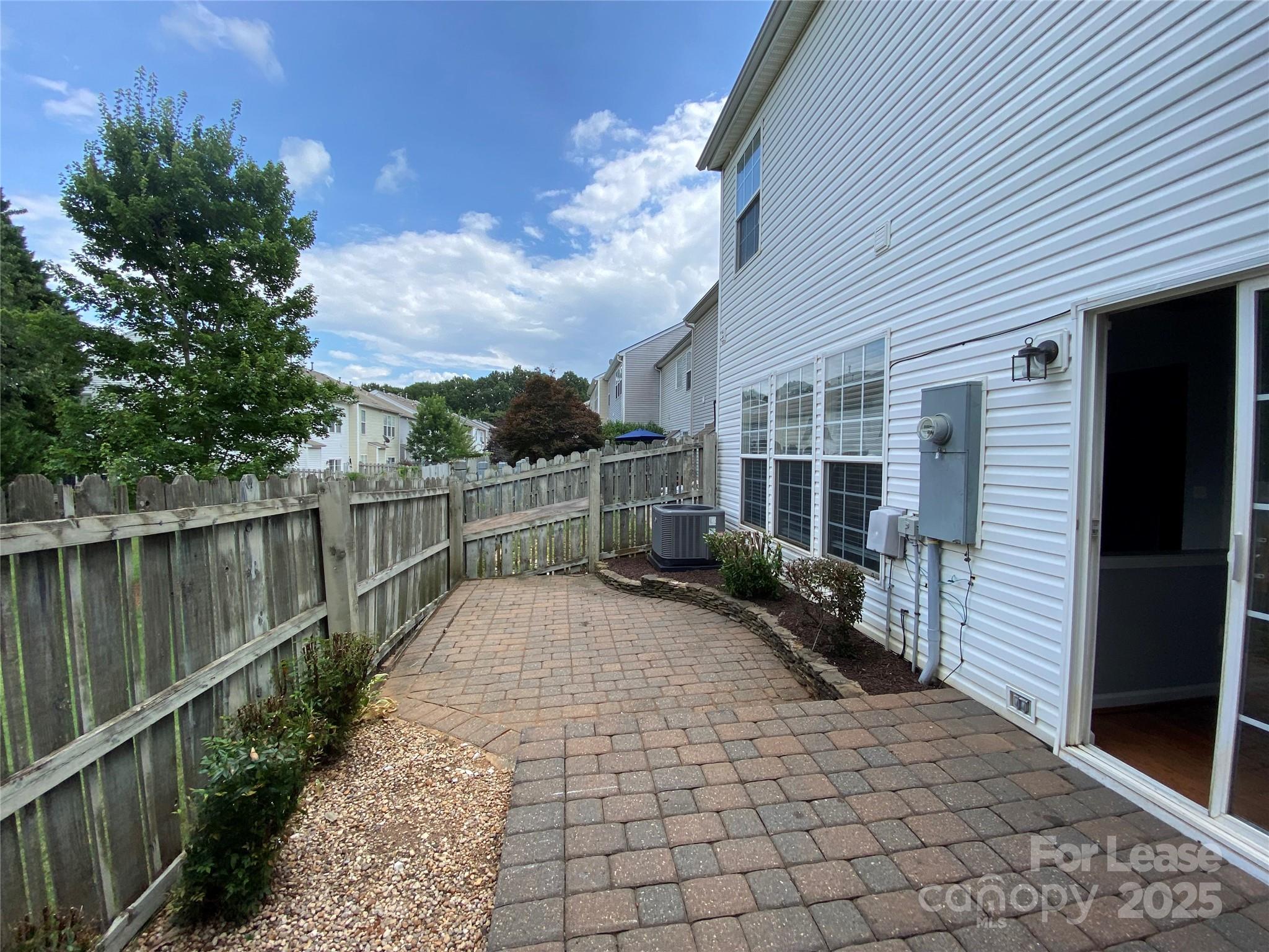 Reavencrest - Residential Lease