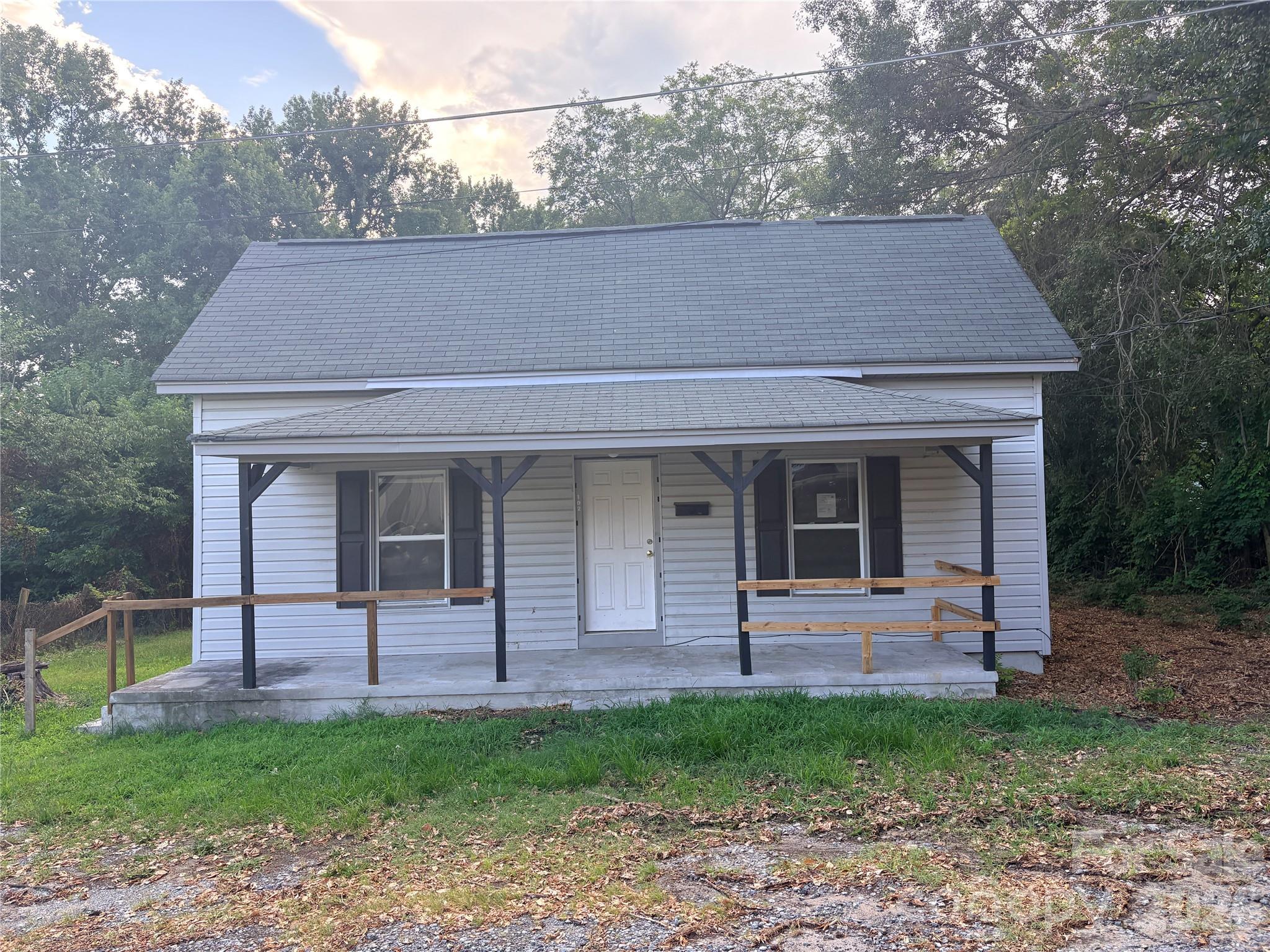 102 York Street, Clover, SC, 29710